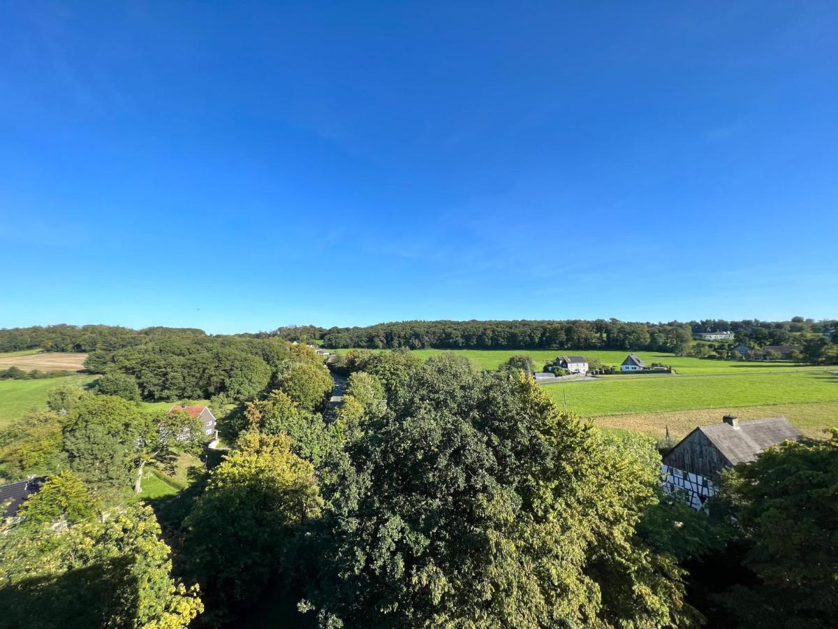 Stilvolles Apartment Mit Laendlichem Ausblick Hattingen Luaran gambar